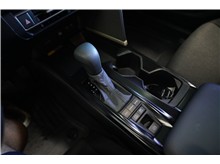 Vehicle Thumb #19