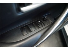 Vehicle Thumb #16