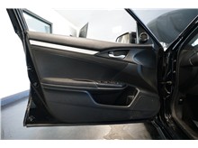 Vehicle Thumb #16