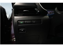 Vehicle Thumb #18
