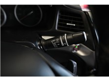 Vehicle Thumb #25