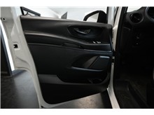 Vehicle Thumb #16