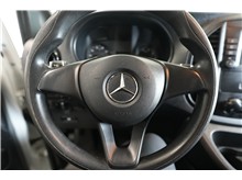 Vehicle Thumb #19