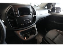Vehicle Thumb #21