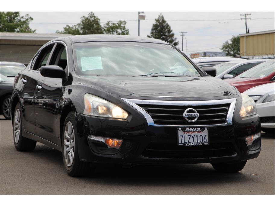 2015 Nissan Altima from Sams Auto Sales