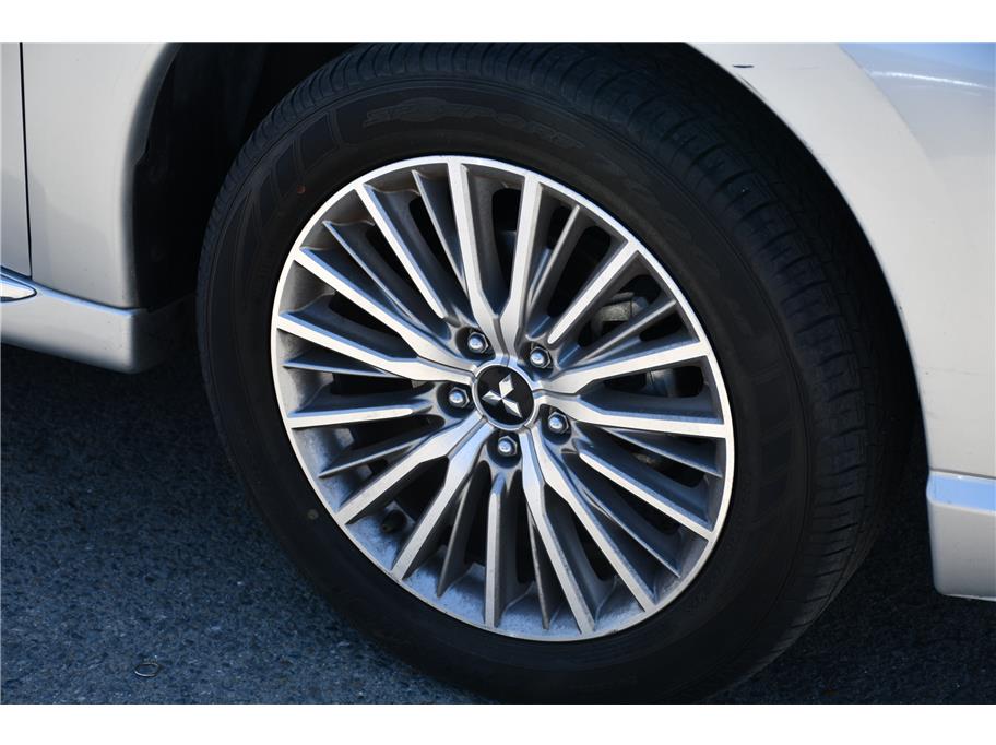 2022 Mitsubishi Outlander PHEV - Photo 16