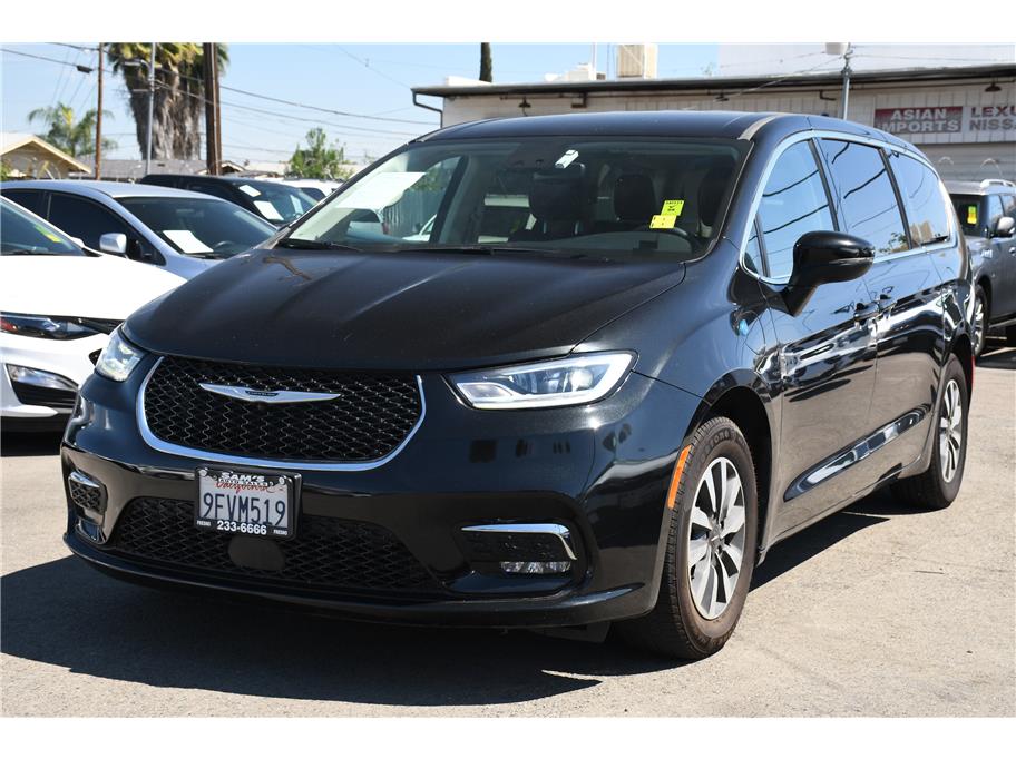 2023 Chrysler Pacifica Hybrid from Sams Auto Sales II