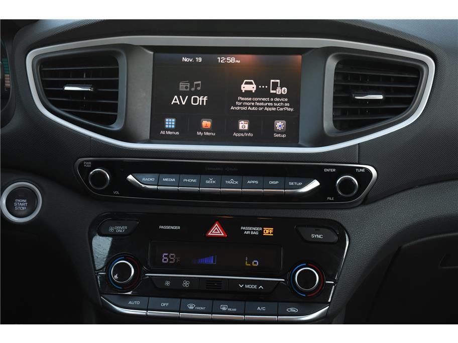 2018 Hyundai IONIQ Limited - Photo 11
