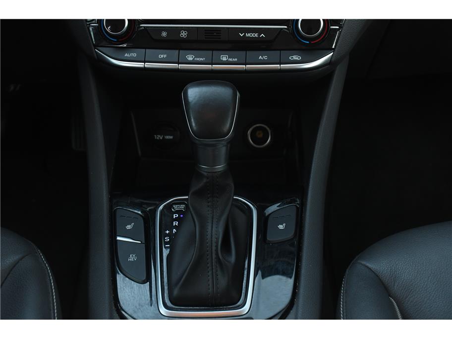 2018 Hyundai IONIQ Limited - Photo 12