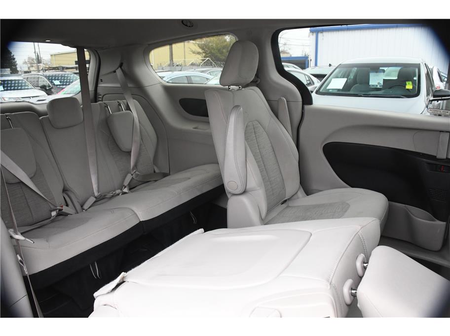 2018 Chrysler Pacifica Hybrid Touring Plus - Photo 10