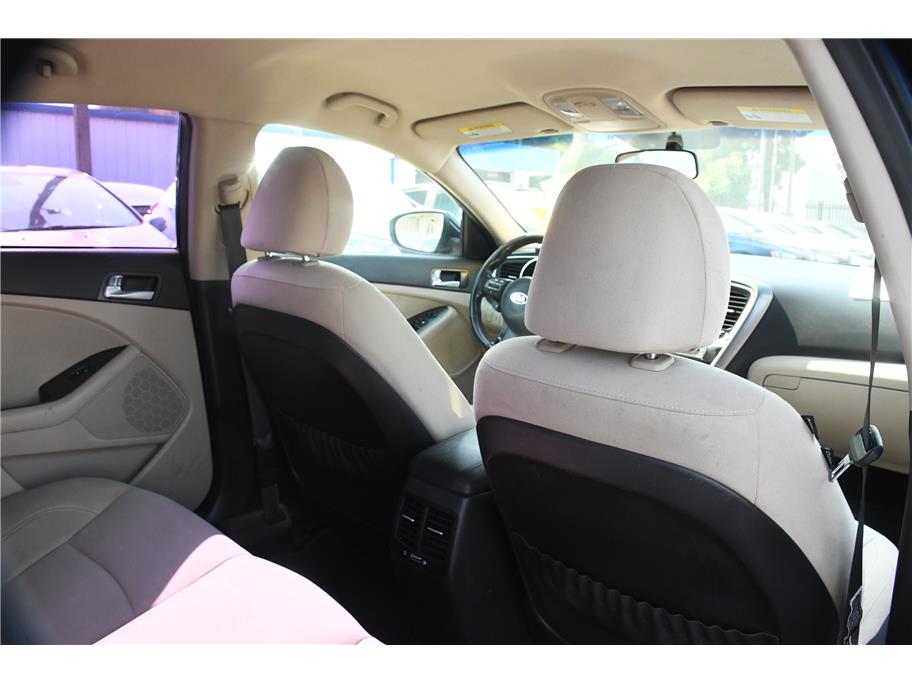 2015 Kia Optima LX Hybrid - Photo 11