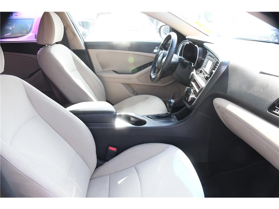 2015 Kia Optima LX Hybrid - Photo 8