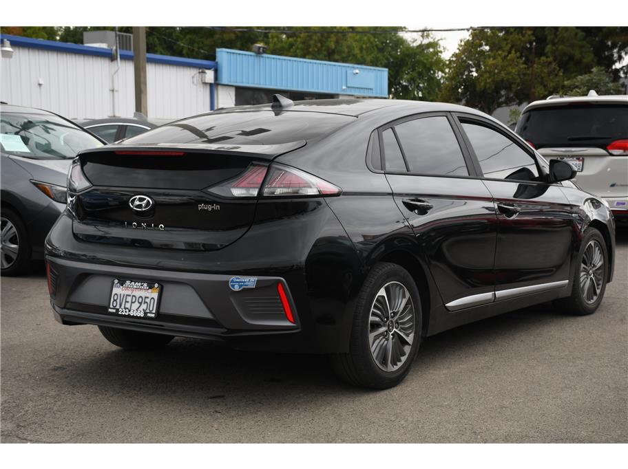 2020 Hyundai IONIQ SE - Photo 4