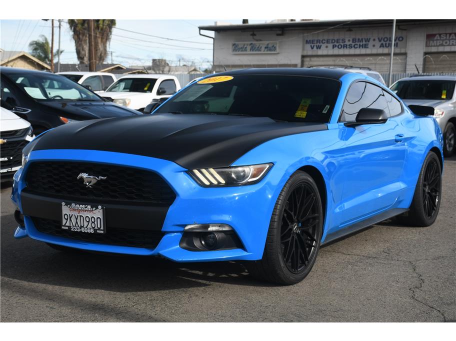 2017 Ford Mustang EcoBoost's photo
