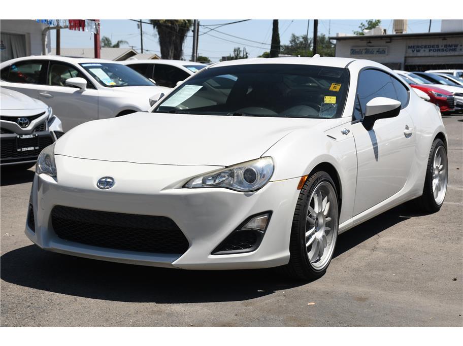 2016 Scion FR-S AT's photo