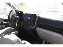 Vehicle Thumb #9