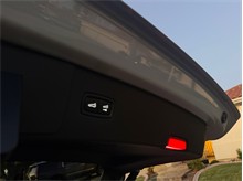 Vehicle Thumb #38