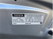 Vehicle Thumb #26
