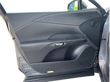 Vehicle Thumb #18