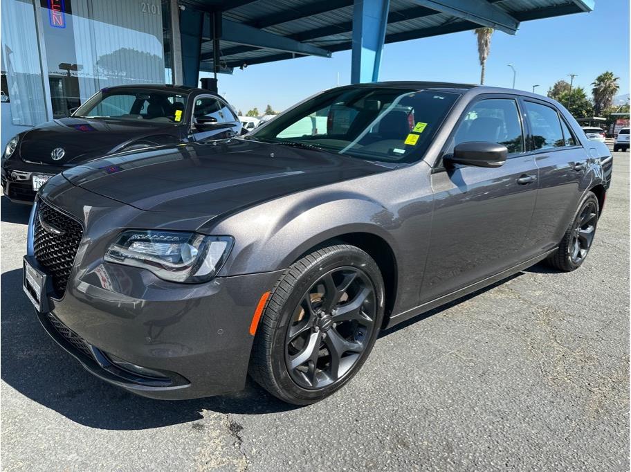 2021 Chrysler 300 from Corporate Fleet Sales - AAC Pitts