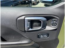 Vehicle Thumb #11