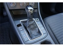 Vehicle Thumb #23