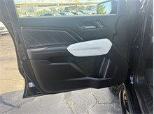 Vehicle Thumb #27