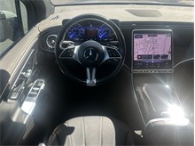 Vehicle Thumb #16
