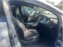 Vehicle Thumb #20