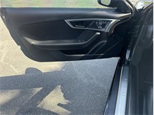 Vehicle Thumb #23