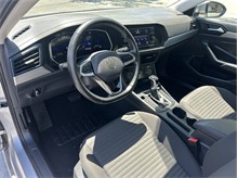 Vehicle Thumb #18