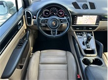 Vehicle Thumb #15