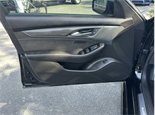 Vehicle Thumb #26
