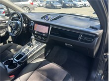 Vehicle Thumb #21