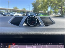Vehicle Thumb #26
