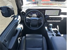 Vehicle Thumb #14