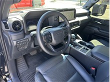 Vehicle Thumb #17