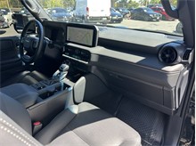 Vehicle Thumb #19