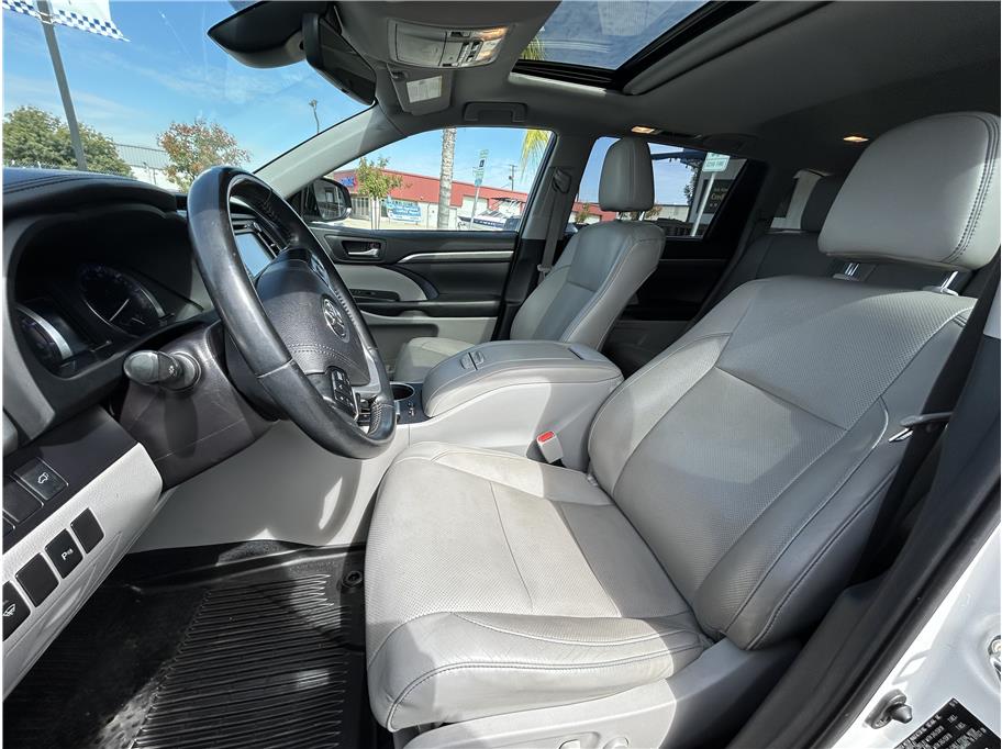 2019 Toyota Highlander Limited - Photo 10