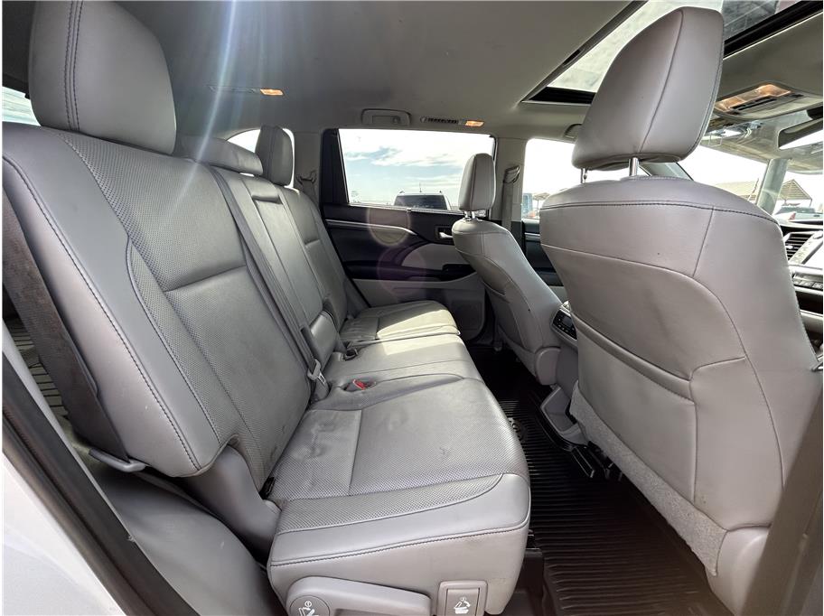 2019 Toyota Highlander Limited - Photo 14