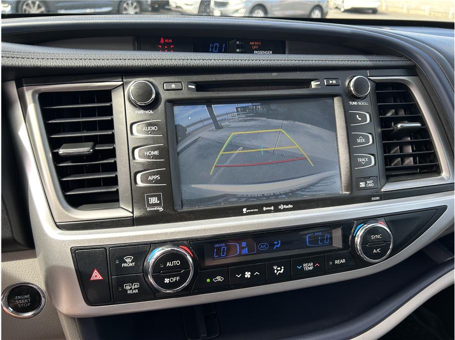 2019 Toyota Highlander Limited - Photo 19