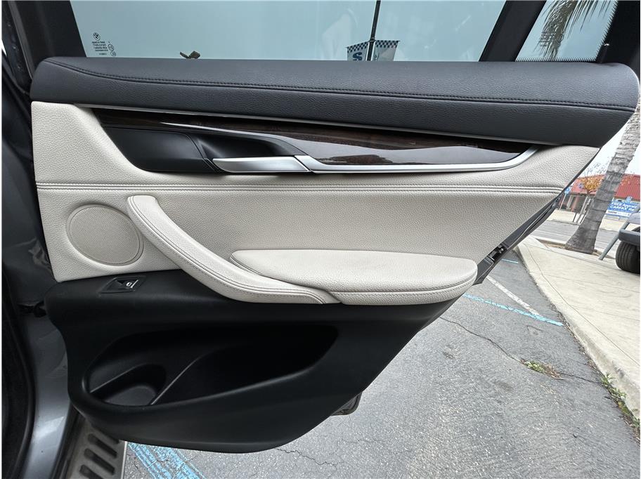 2016 BMW X6 xDrive35i - Photo 13