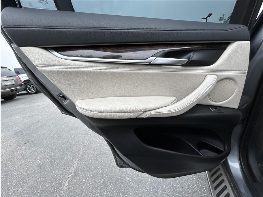 2016 BMW X6 xDrive35i - Photo 16