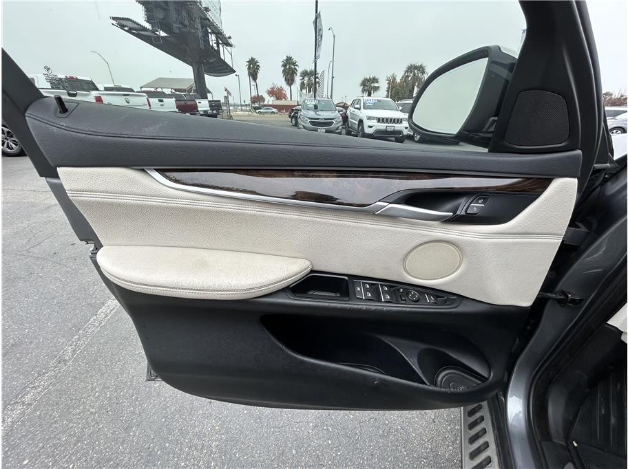 2016 BMW X6 xDrive35i - Photo 9