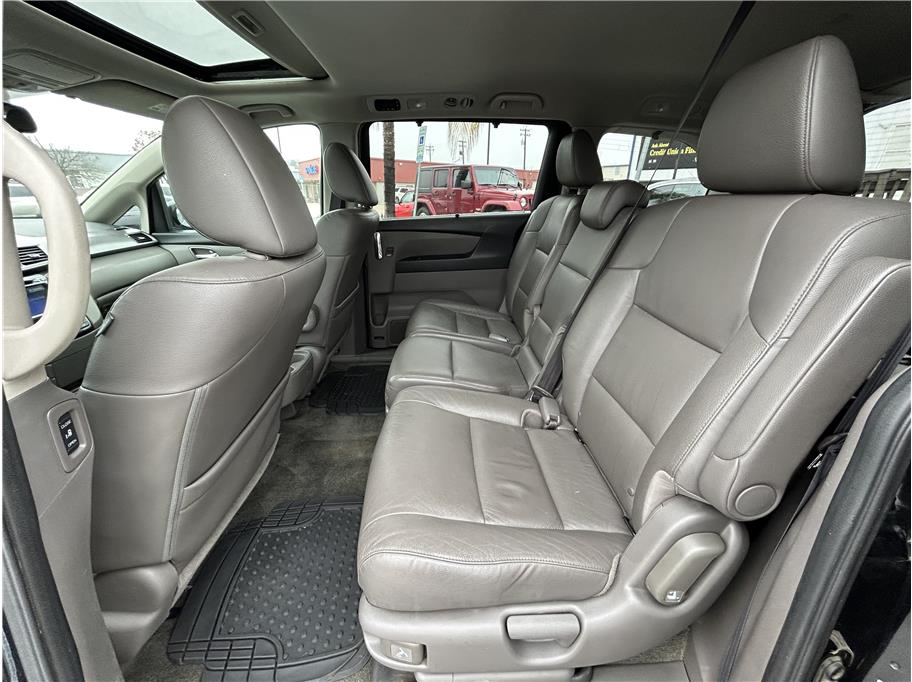 2017 Honda Odyssey EX-L - Photo 14