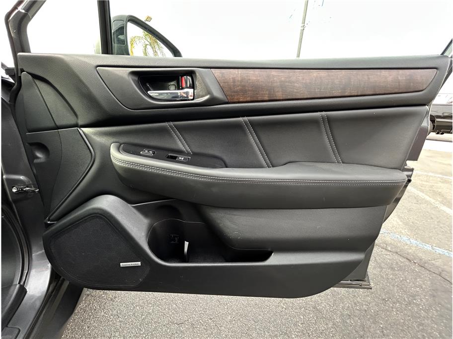 2019 Subaru Outback Limited - Photo 11