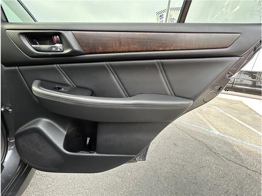 2019 Subaru Outback Limited - Photo 15