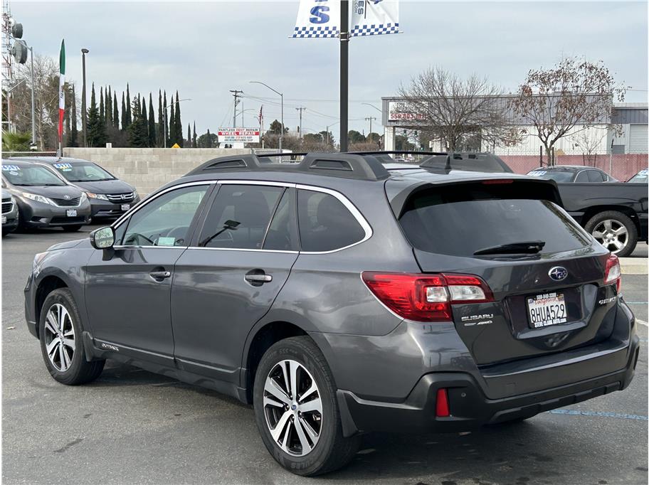 2019 Subaru Outback Limited - Photo 9