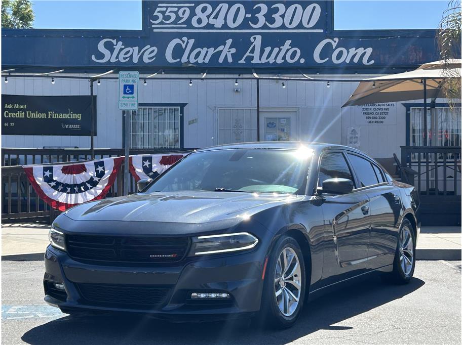 2016 Dodge Charger SXT's photo