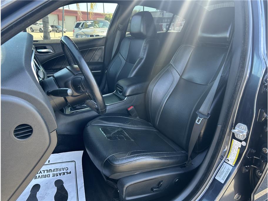 2016 Dodge Charger SXT - Photo 13